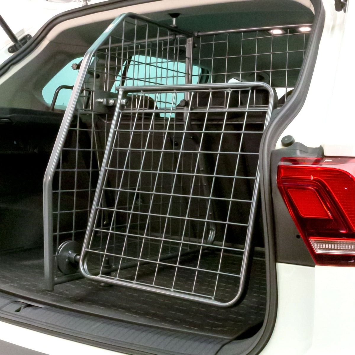 Jeep Cherokee Tailgate (2018-2023)